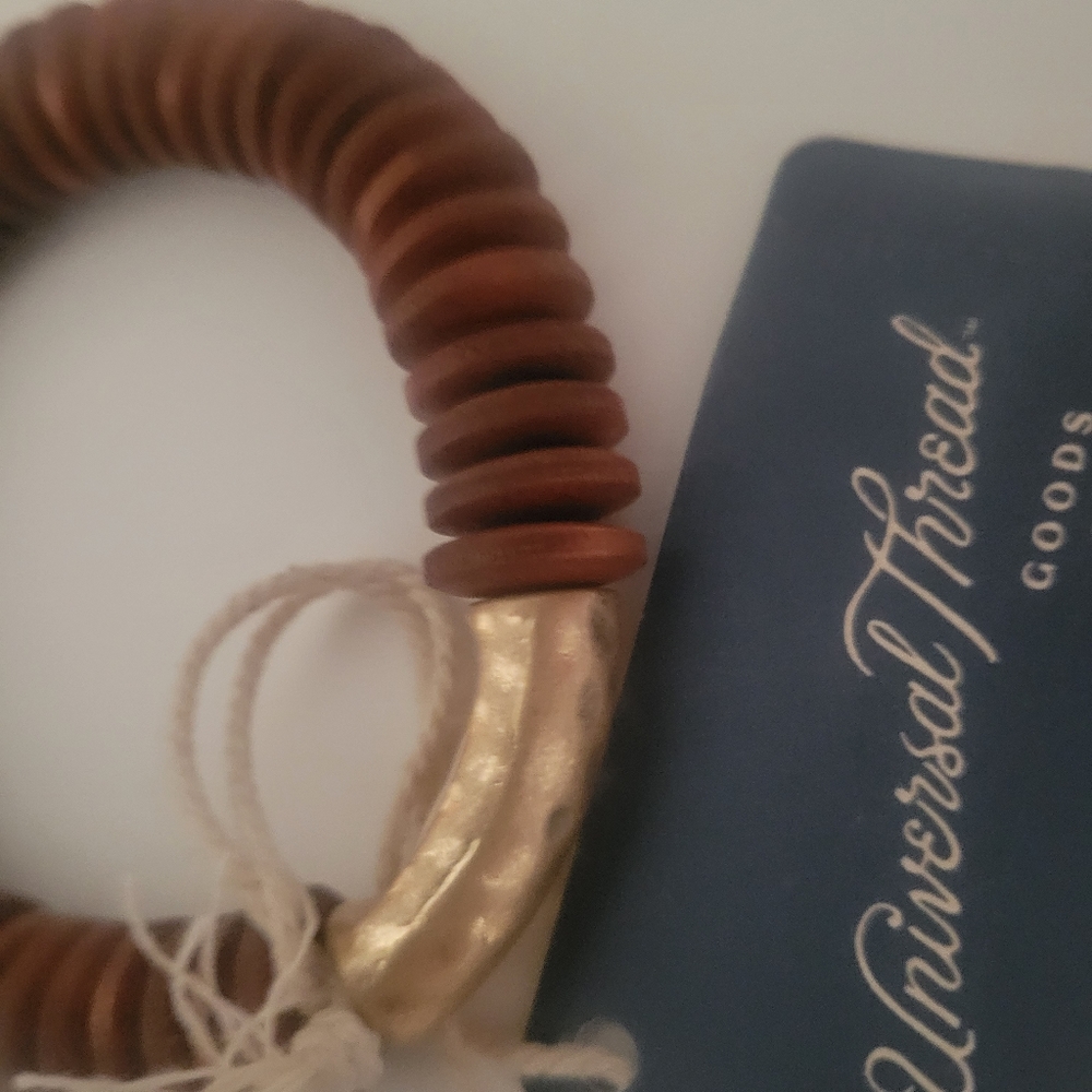 Universal thread bracelet - Picture 2 of 4